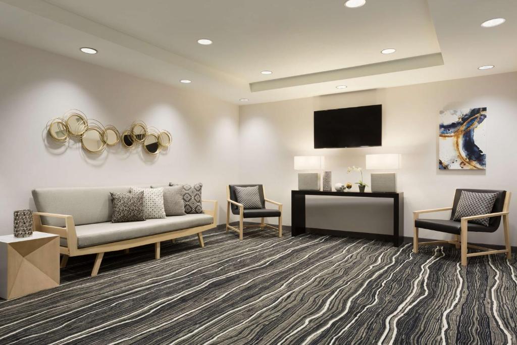 TV a/nebo společenská místnost v ubytování Homewood Suites By Hilton SLC/Draper