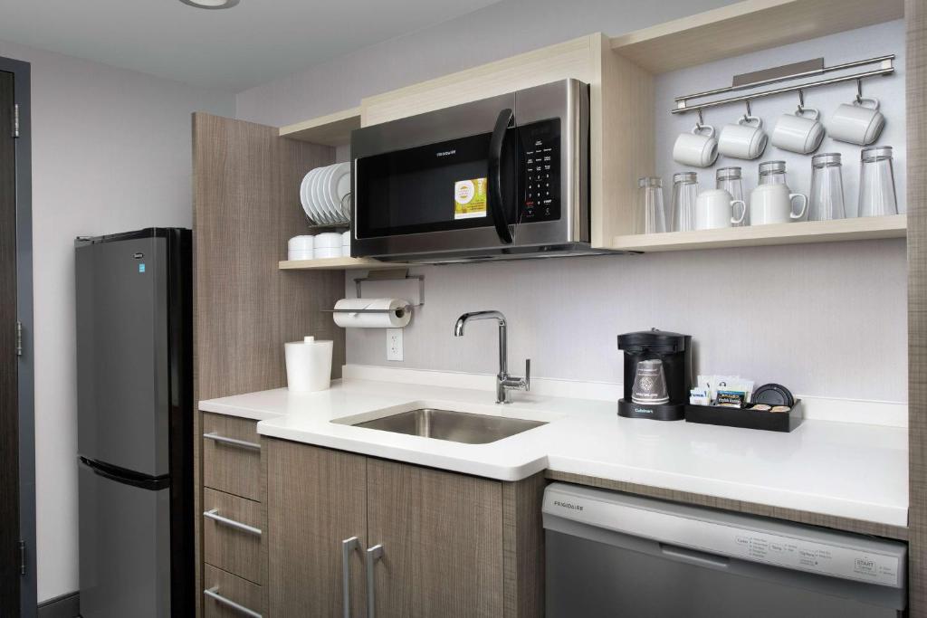 Home2 Suites By Hilton Nashville Downtown Convention Center photo