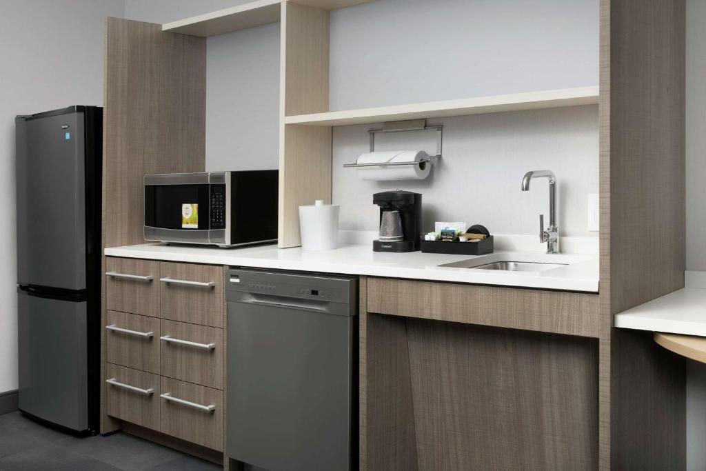 Home2 Suites By Hilton Nashville Downtown Convention Center photo