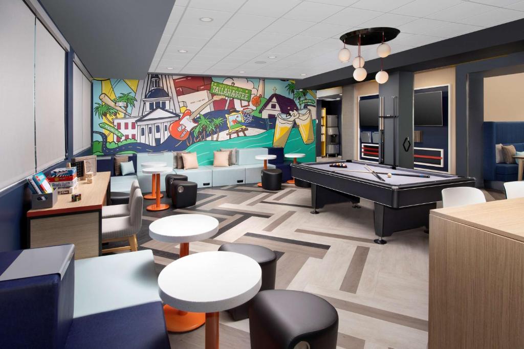 Tru By Hilton Tallahassee Central photo