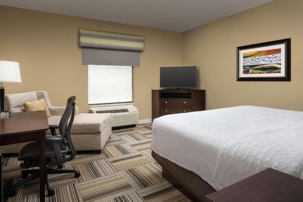 Hampton Inn Knoxville-East - Habitación Con Cama Extragrande - No Fumadores