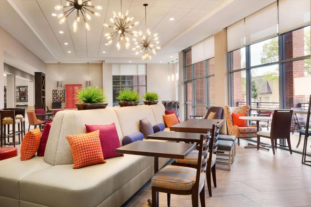 Home2 Suites By Hilton Birmingham Downtown photo