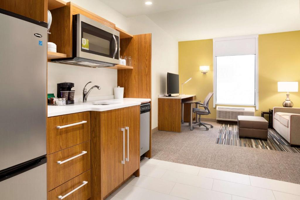 Home2 Suites By Hilton Birmingham Downtown photo