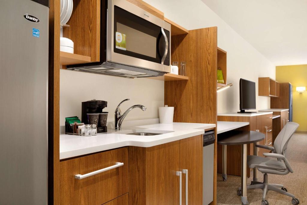 Home2 Suites By Hilton Birmingham Downtown photo