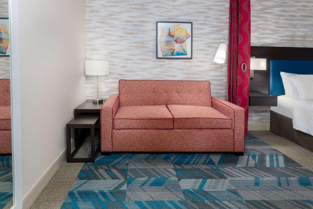 Home2 Suites by Hilton Charleston Airport Convention Center, SC photo