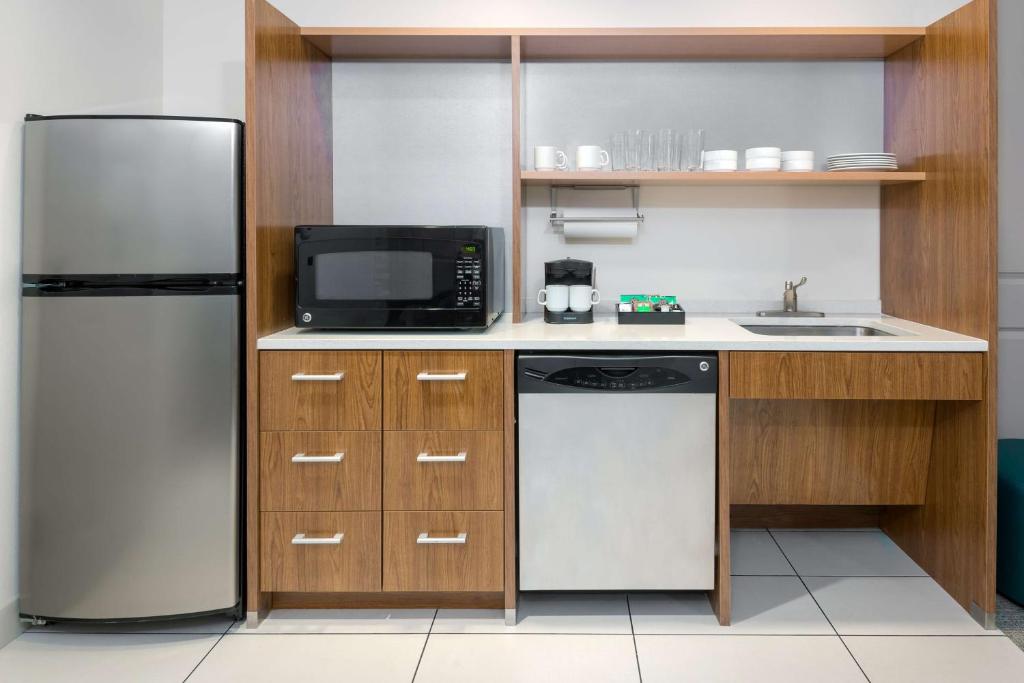 Home2 Suites by Hilton Charleston Airport Convention Center, SC photo