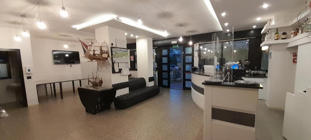 Kuchyň nebo kuchyňský kout v ubytování Hotel Marbella