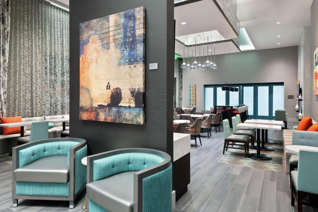 Hampton Inn & Suites Atlanta Buckhead Place, Atlanta – Preços atualizados  2023