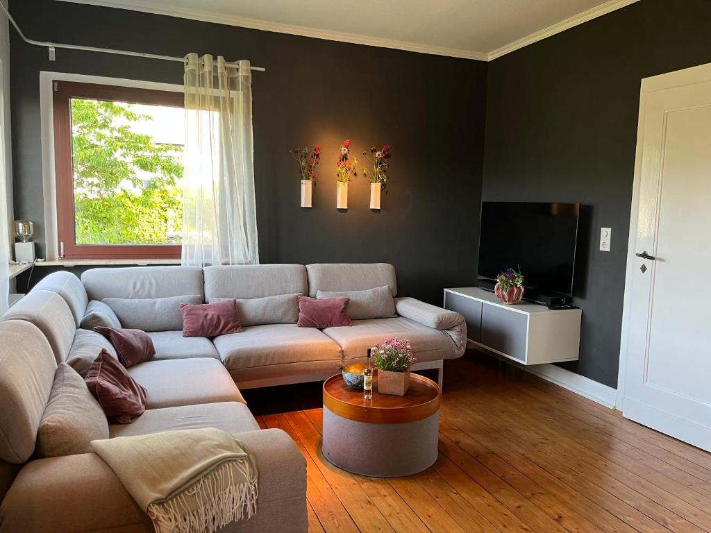 Ein Sitzbereich in der Unterkunft Ferienhaus Brinker Bleibe