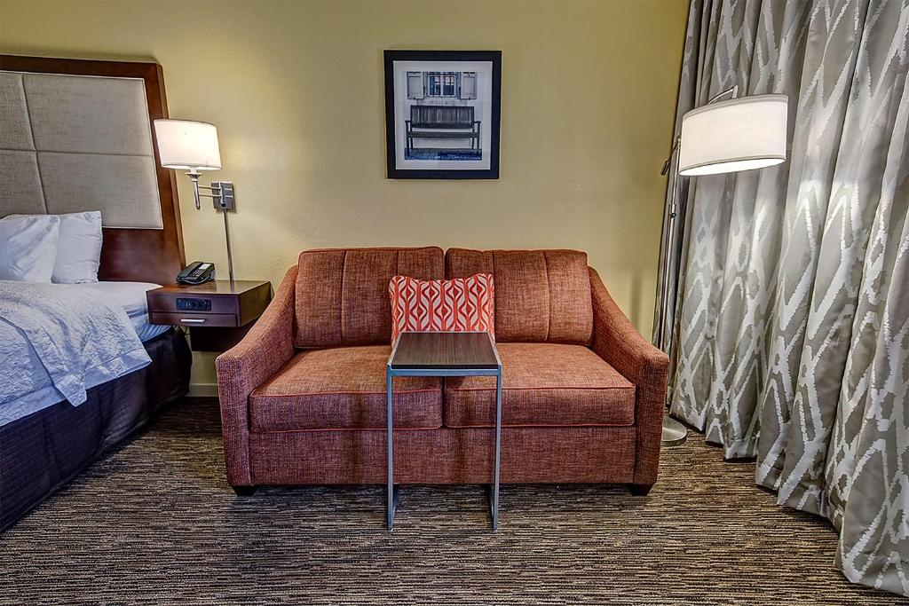 Hampton Inn Concord/Kannapolis - Studio-Suite Mit Kingsize-Bett – Nichtraucher
