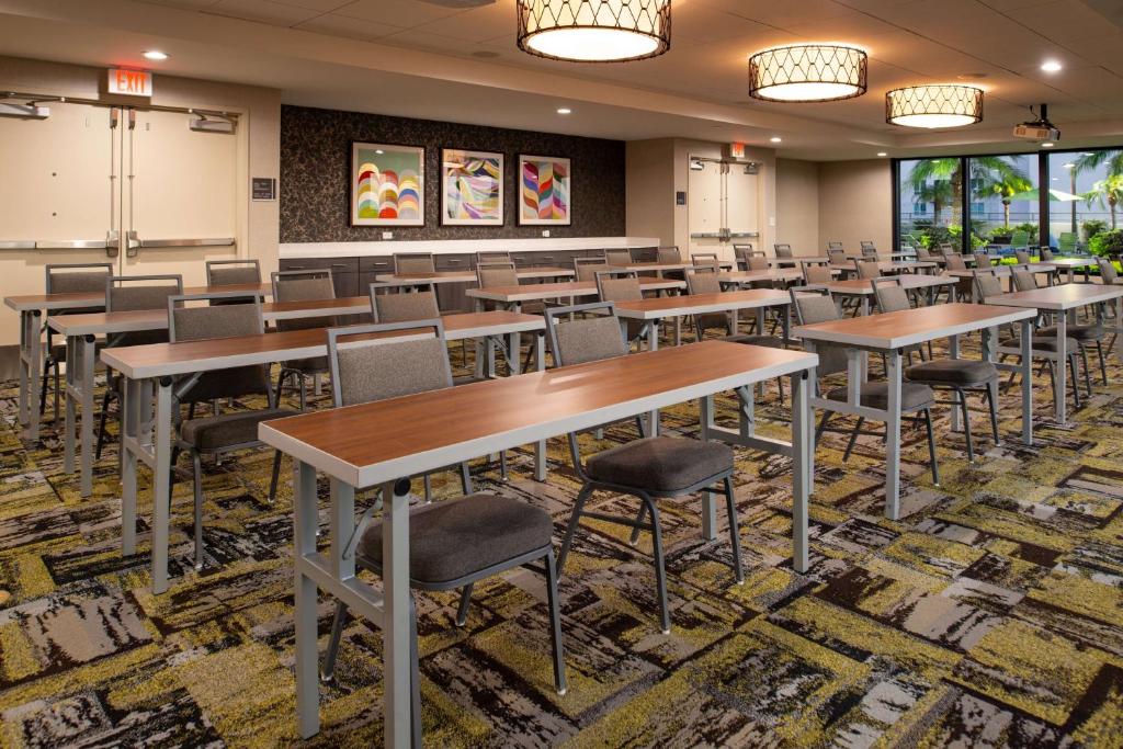 Home2 Suites By Hilton Tampa Downtown Channel District photo