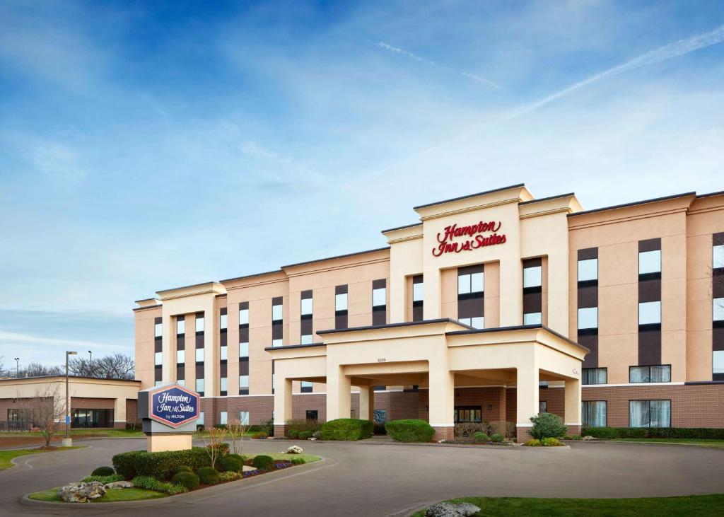 a rendering of the front of a hotel at Hampton Inn & Suites Tulsa South Bixby in Tulsa