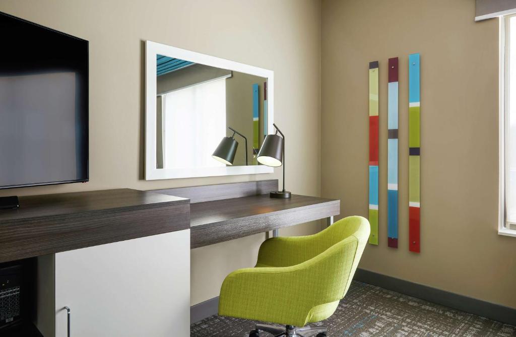 Hampton Inn & Suites Chicago/Waukegan - King Room - Mobiliteit Toegankelijk/niet Roken