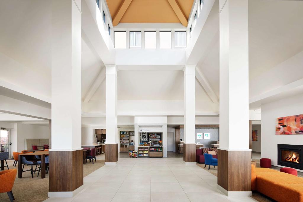 Hilton Garden Inn Providence Airport/Warwick photo
