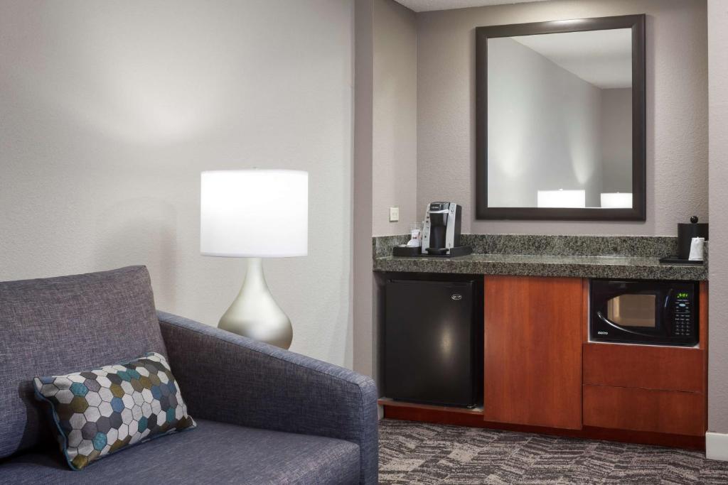 Hilton Garden Inn Savannah Airport - Suite King Con Whirlpool