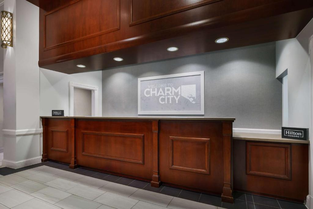 Hampton Inn & Suites Baltimore Inner Harbor photo