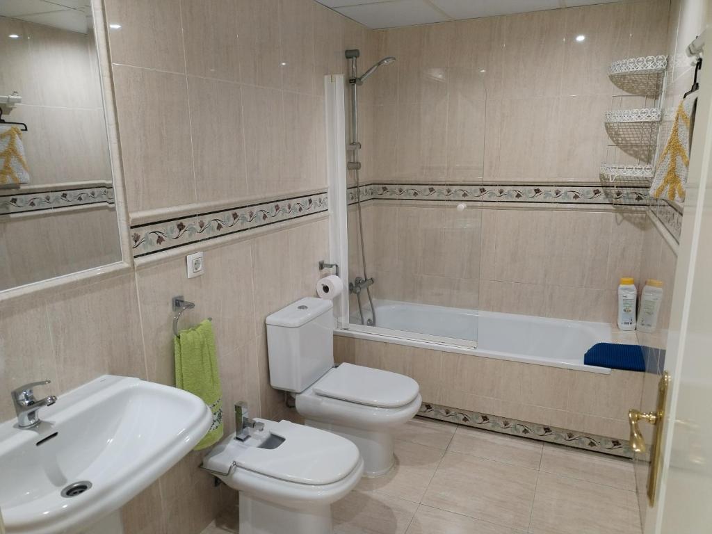 Kúpeľňa v ubytovaní Apartamento con parking privado gratis incluido