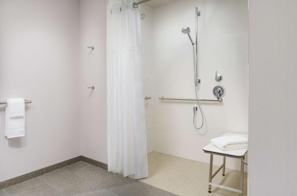 Hilton Garden Inn Sunnyvale - 