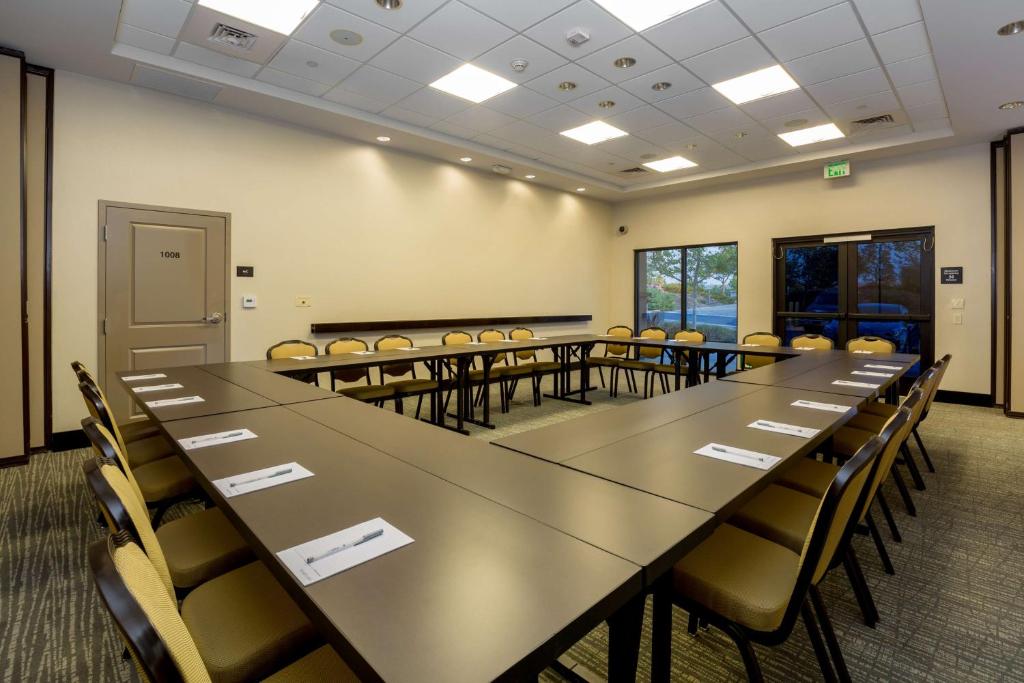 Hampton Inn & Suites San Diego-Poway photo
