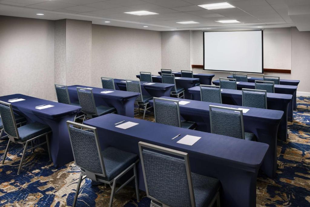 Hampton Inn Washington DC White House photo