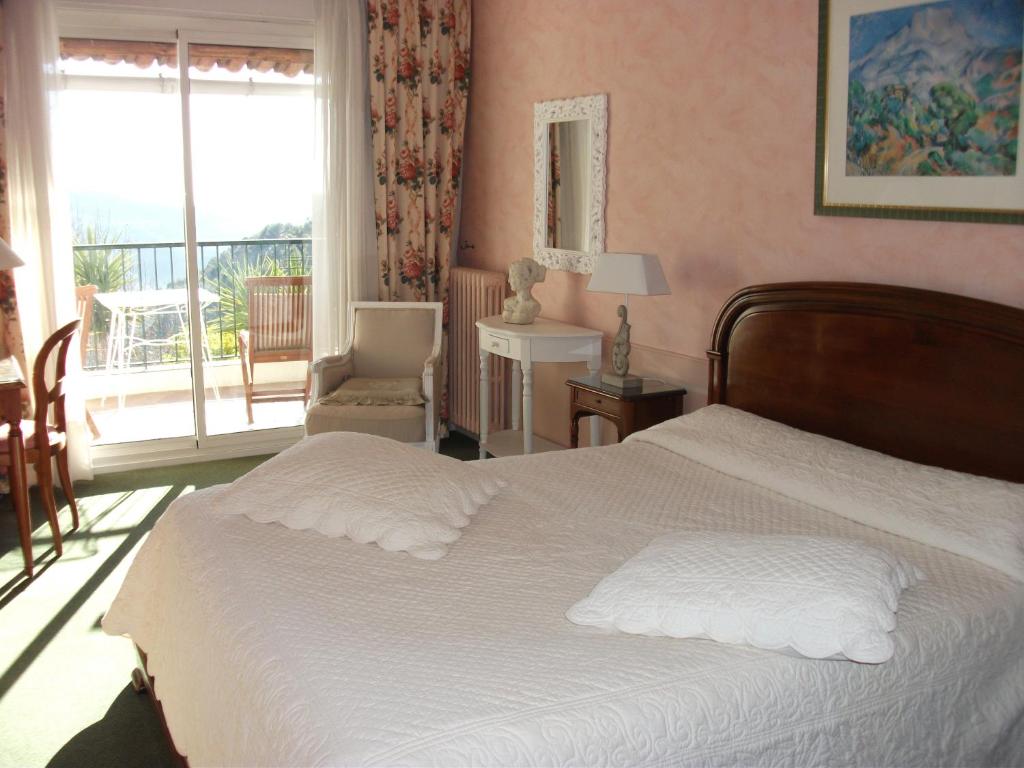 Auberge De La Madone - Loggia Superior Double Room With Valley View
