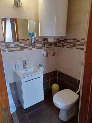 Kúpeľňa v ubytovaní Holiday home Balatonkeresztur 12