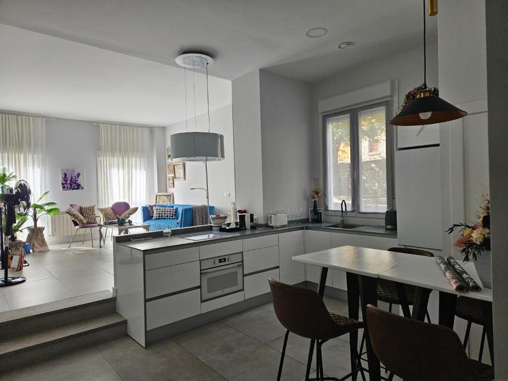 Kuchyň nebo kuchyňský kout v ubytování Loft17
