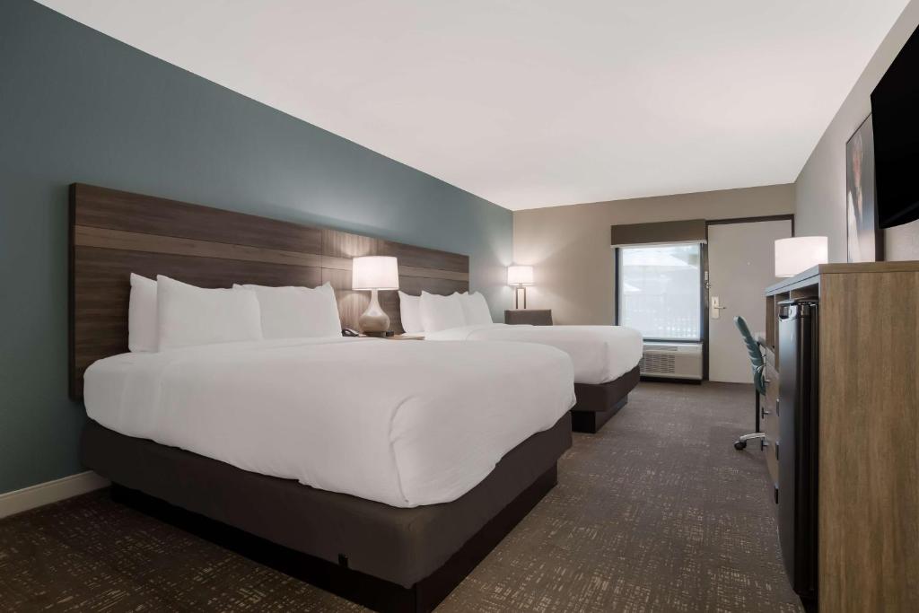Best Western Flagship Inn - Queen Room Met Twee Queensize Bedden - Niet -roken