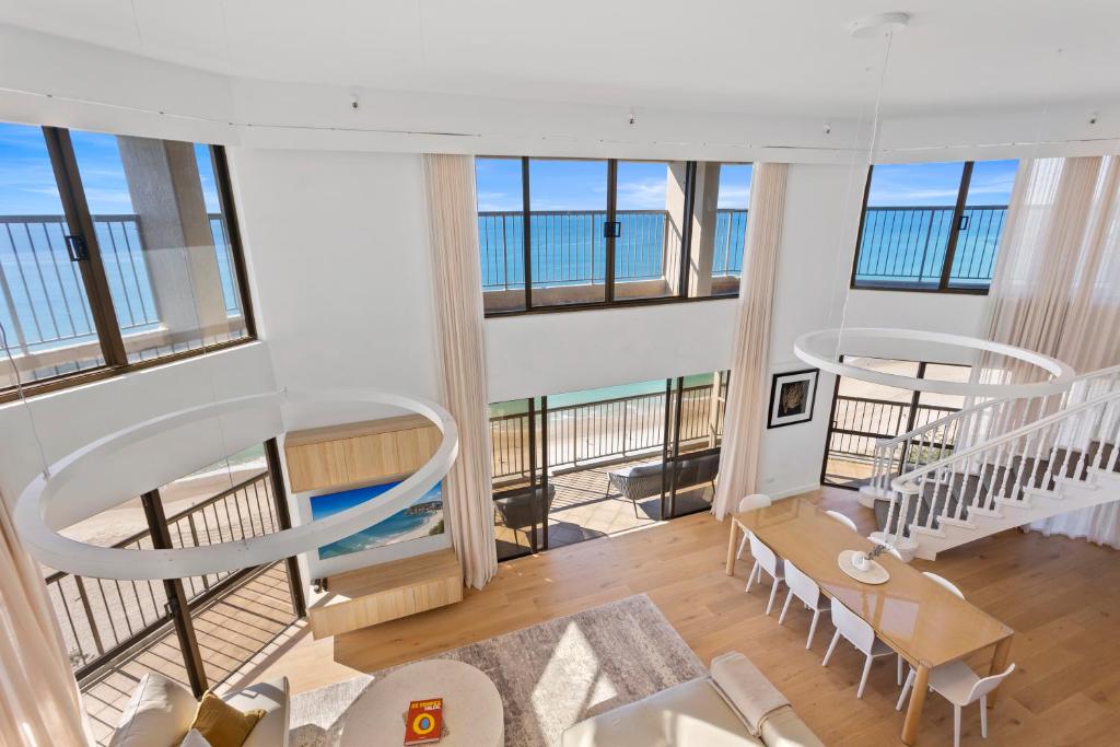 Burleigh Esplanade Apartments photo