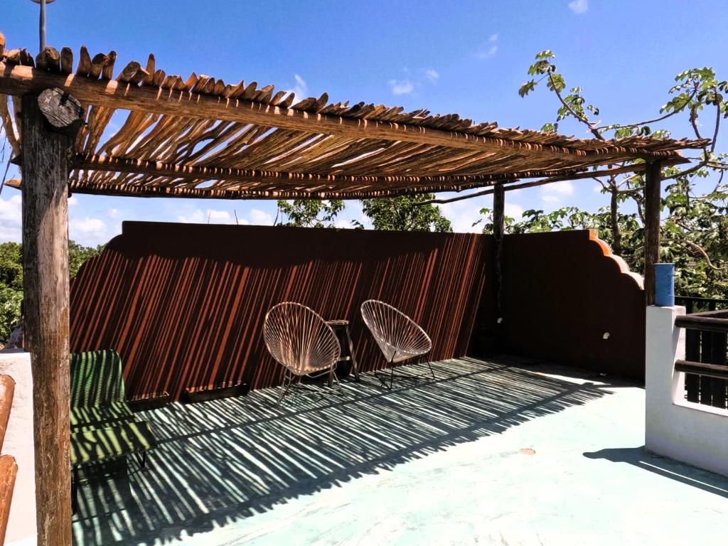 Balkón nebo terasa v ubytování Maui Hostels Tulum