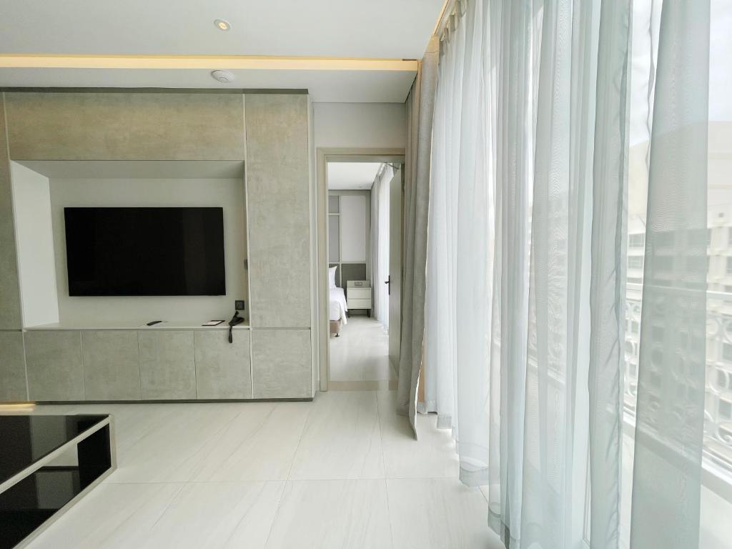 Penthouse Two-Bedroom - Complimentary Daily Afternoon Tea & Welcome Minibar