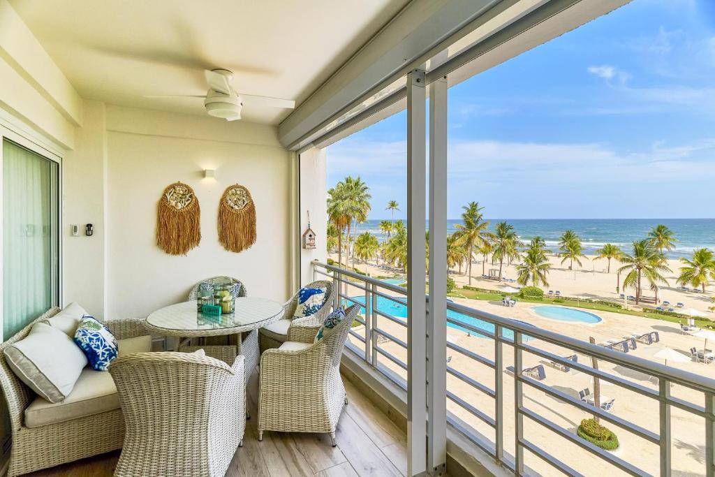 New! Luxury Dreamy Beachfront And Pool View Condo At Juan Dolio