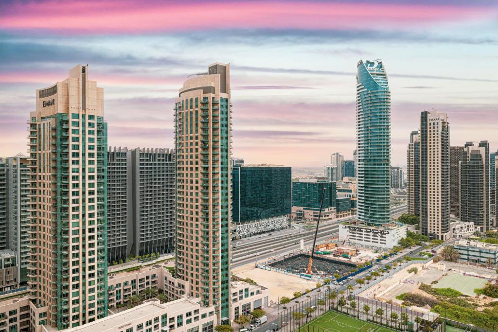 Fotografie z fotogalerie ubytování Magnificent Stylish 2 BR in Downtown Dubai v Dubaji