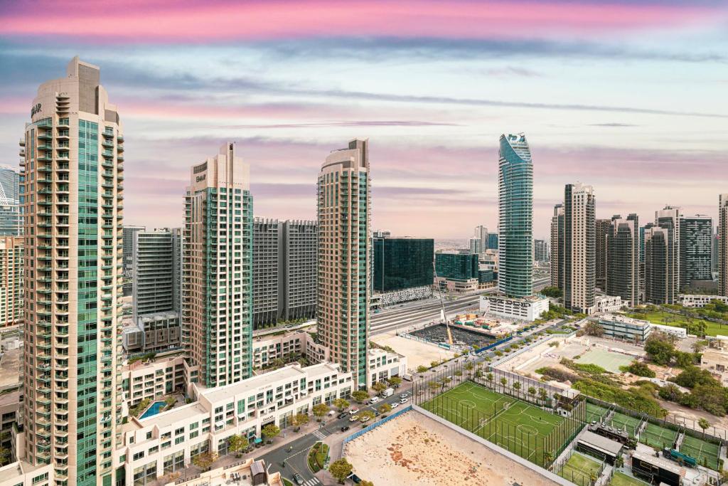 Fotografie z fotogalerie ubytování Magnificent Stylish 2 BR in Downtown Dubai v Dubaji