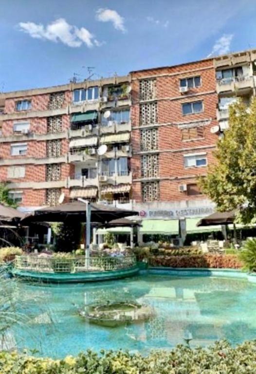 Bazén v ubytování Apartment in Skanderbeg Square - Tirana Center 2 nebo v jeho okolí