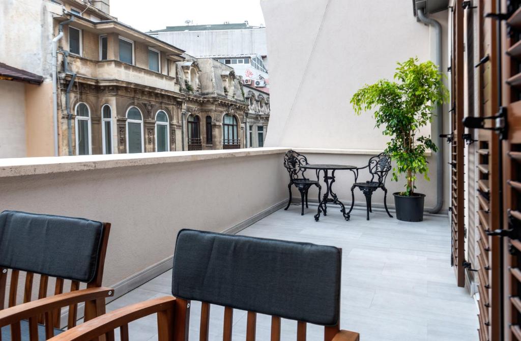 Balkón nebo terasa v ubytování Art Pera Suites