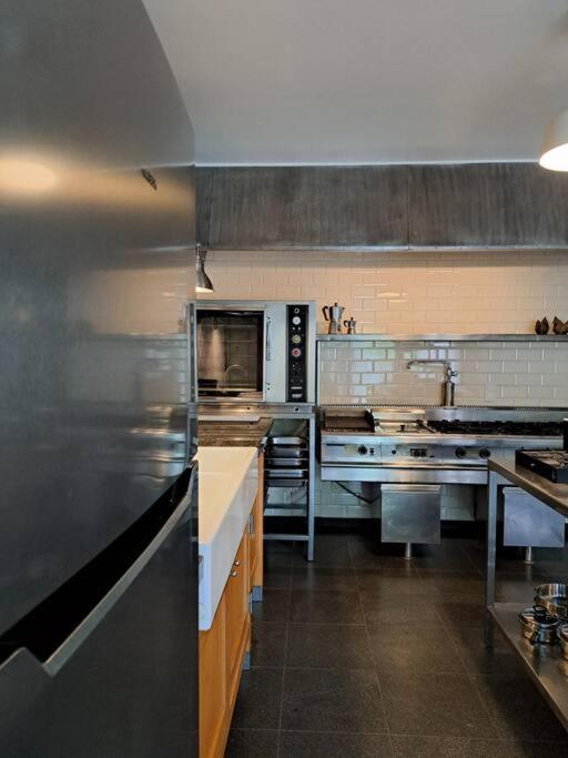 Kuchyň nebo kuchyňský kout v ubytování Maison Patisson
