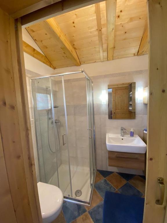 Koupelna v ubytování Ferienhütte Sonnreith