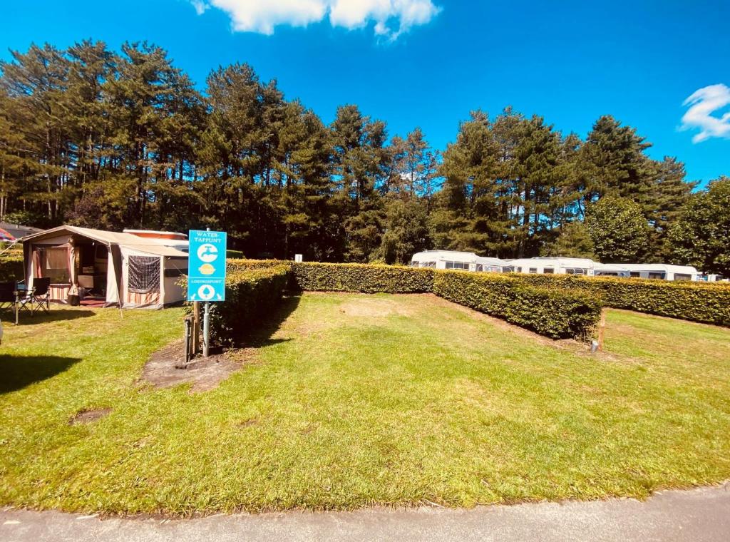 Zahrada ubytování Vakantiepark Breebos: Empty Lots for tents and mobile homes