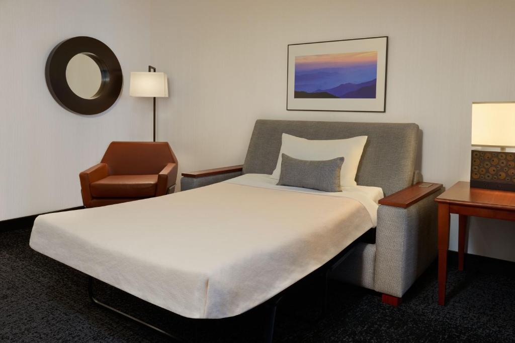 Courtyard by Marriott Calgary Airport - Resim 17
