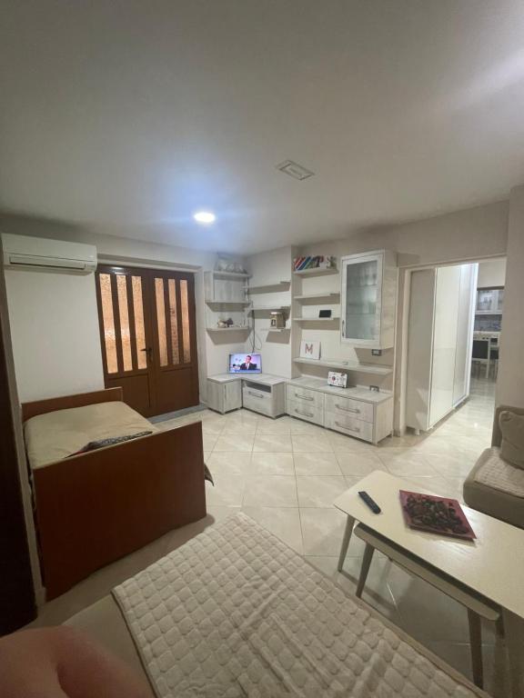 Albi apartamant - Imazhi 4