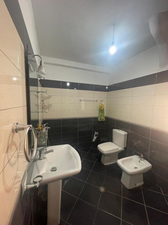 Albi apartamant - Imazhi 5