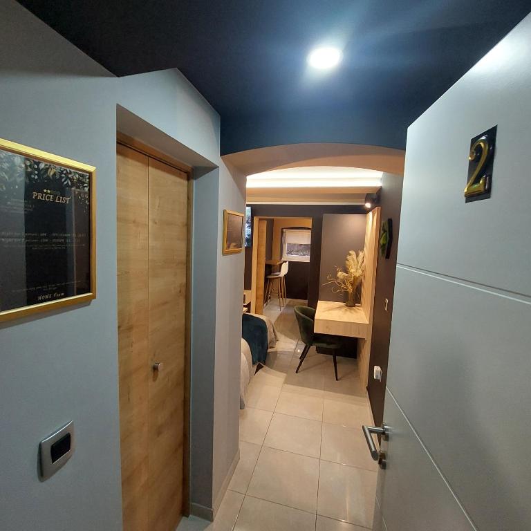 Posedenie v ubytovaní HOME in BLACK, designer decorated