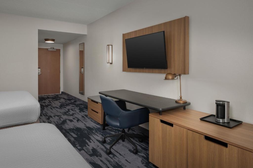 Fairfield Inn & Suites Roanoke Hollins/I-81 - Habitación Queen Con Dos Camas Queen