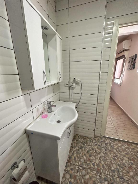 Loca Centre Suites - 9