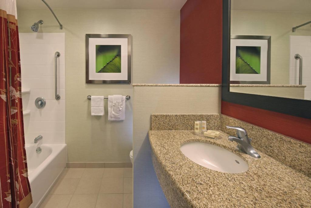 Courtyard Philadelphia Coatesville Exton - Habitación King Con Sofá Cama