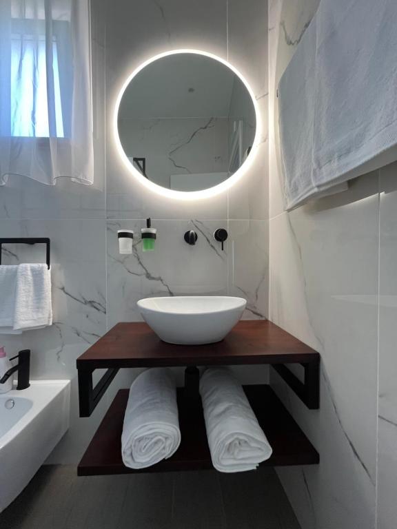 Aurantia - Mediterranean Tale - 13