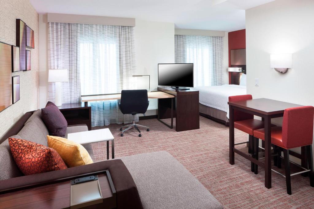 Residence Inn by Marriott Near Universal Orlando - 