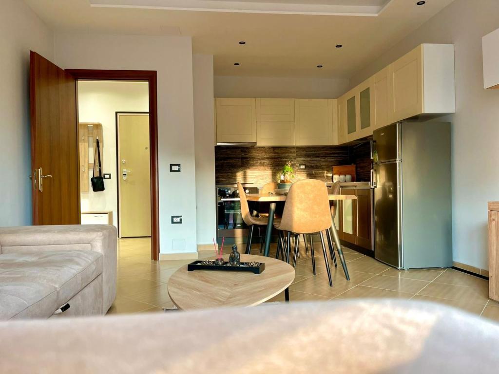 Sea Breeze - Image 3