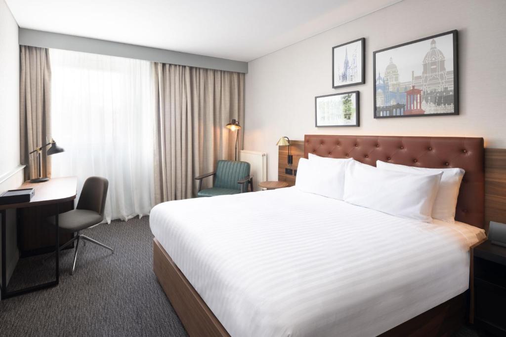 Four Points by Sheraton Edinburgh - Resim 43